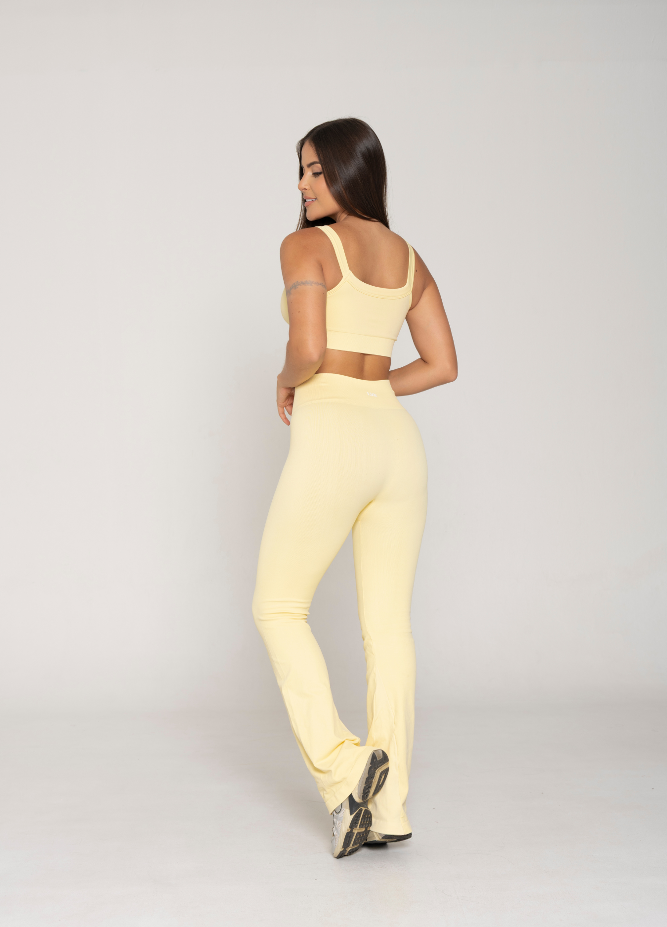 SET GENEVA LEGGING BOTA ANCHA
