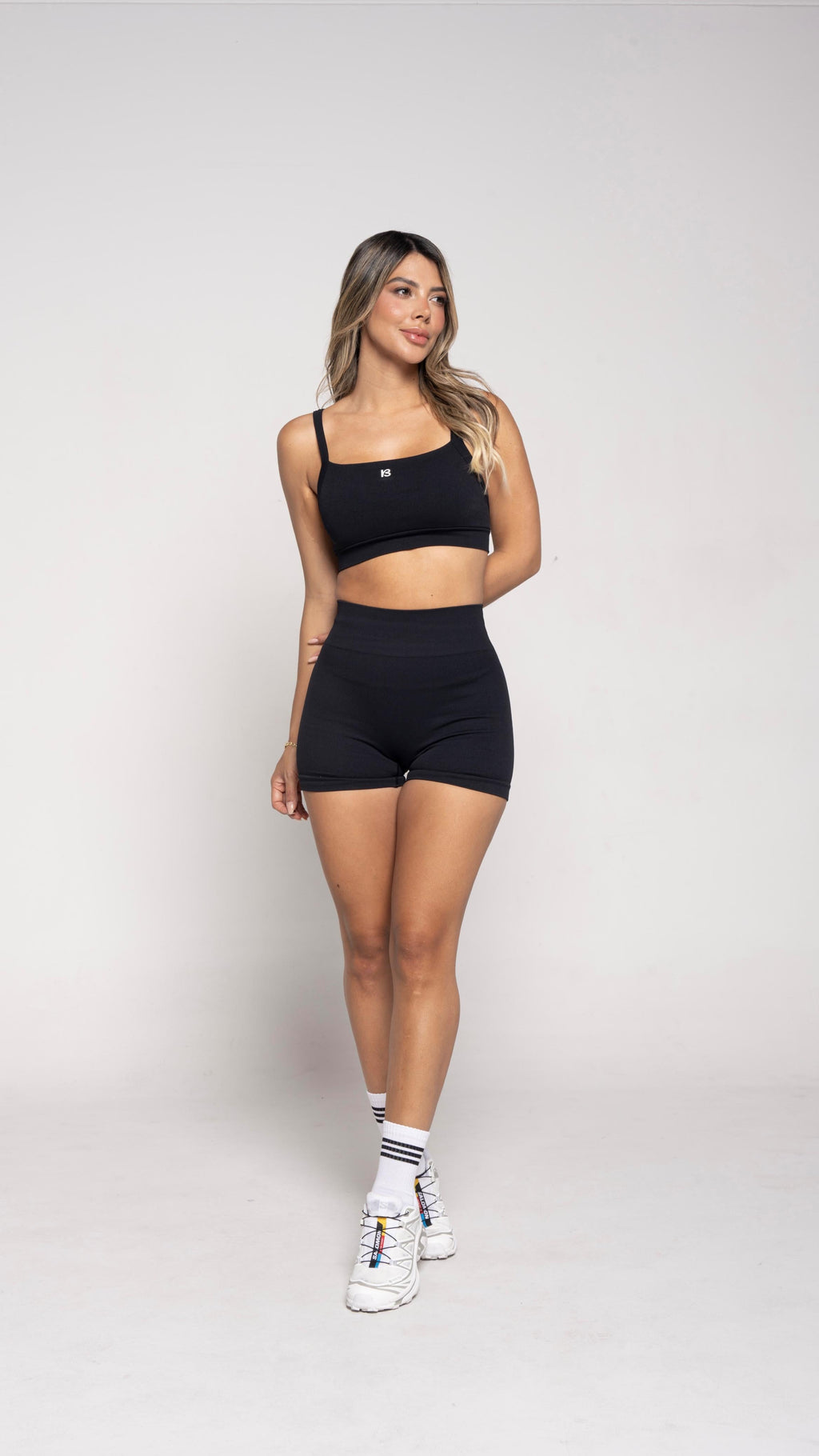 SET ALMA SHORT